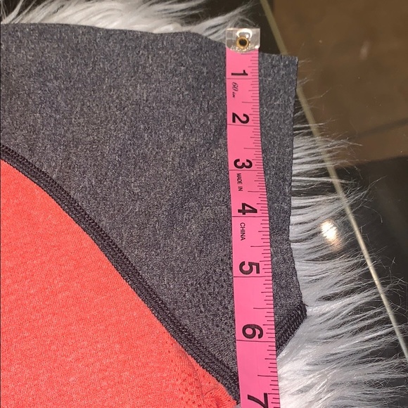 Lululemon atlético top - Picture 8 of 9